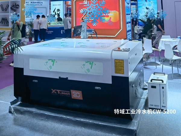 伟德国际1946官方网冷水机CW-5200为新天激光玻璃切割装备稳固控温